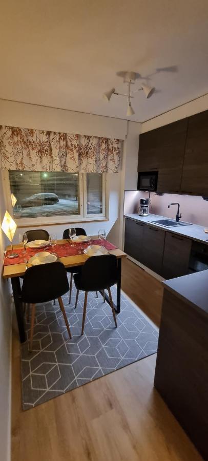 Apartment For Four At The City Center Rovaniemi Exteriör bild